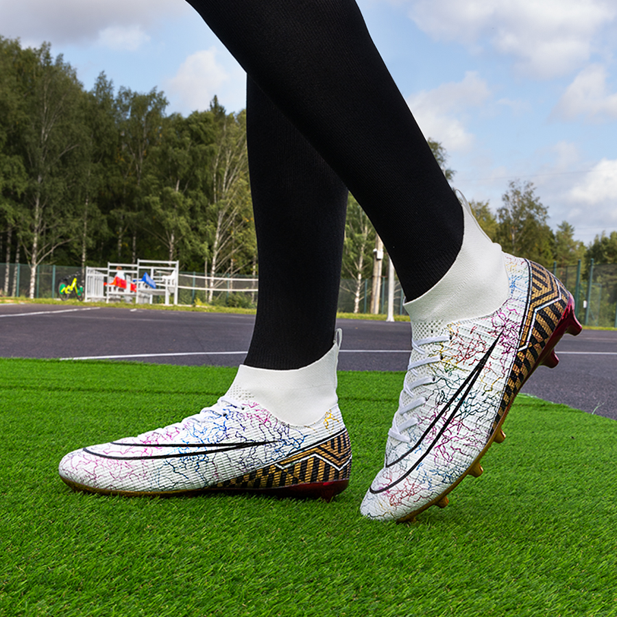 Бутсы футбольные KR-133 белый с золотом