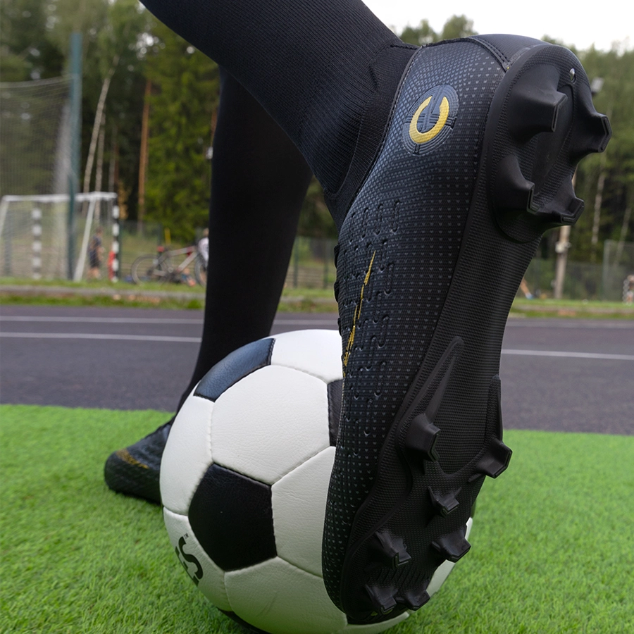 Бутсы футбольные KR-102 черные