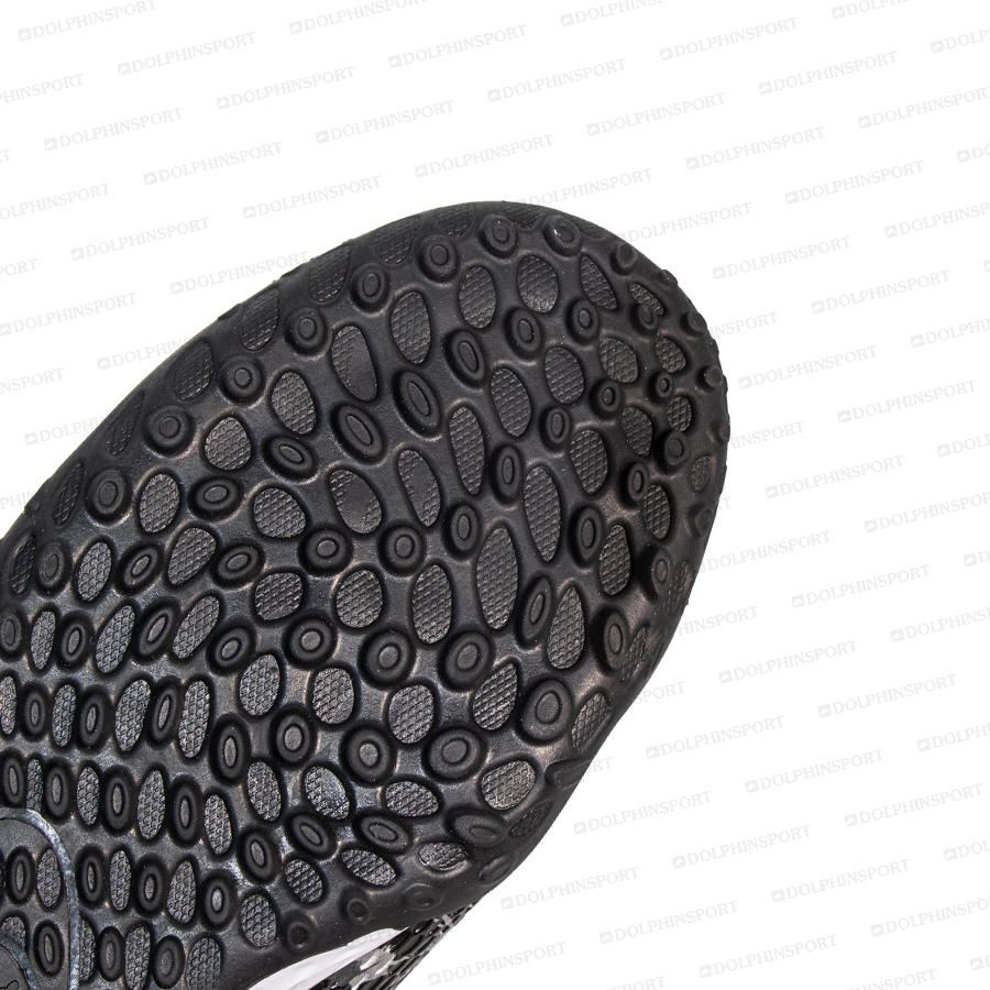 Бутсы футбольные KR-193 черно-белые