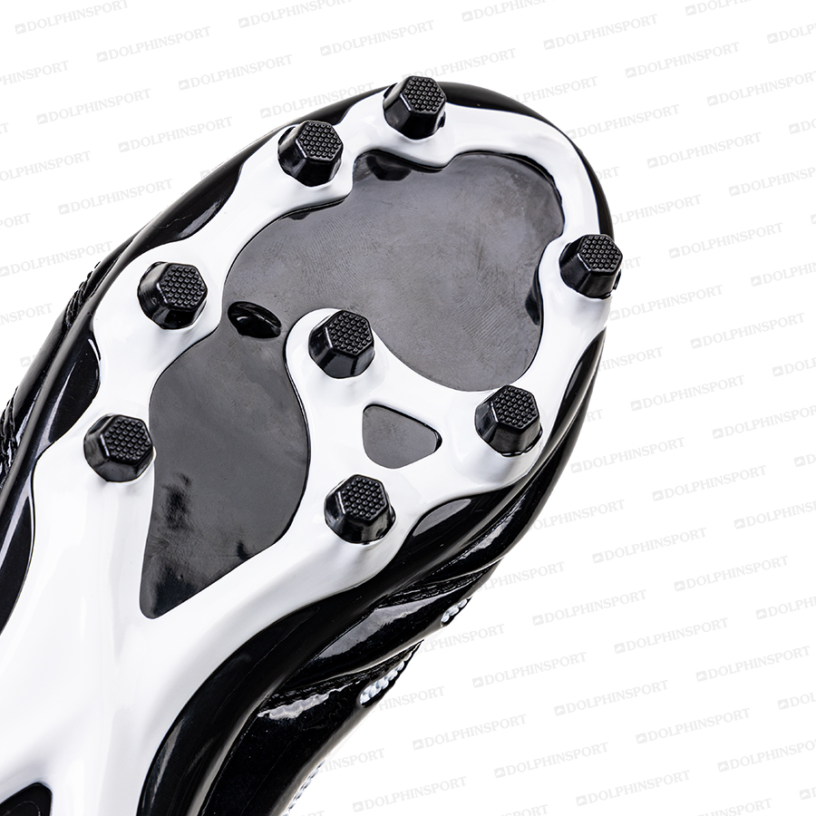 Бутсы футбольные KR-096 черно-белые