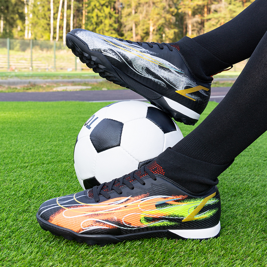 Бутсы футбольные KR-141 черные