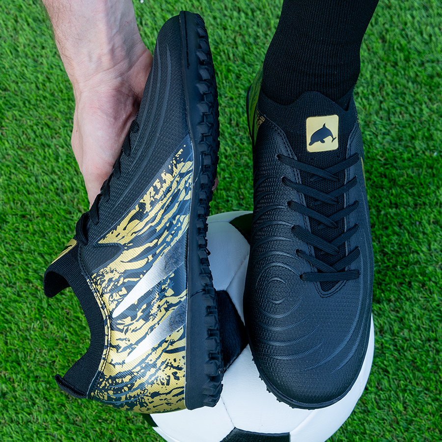 Бутсы футбольные KR-201 черно-золотистые