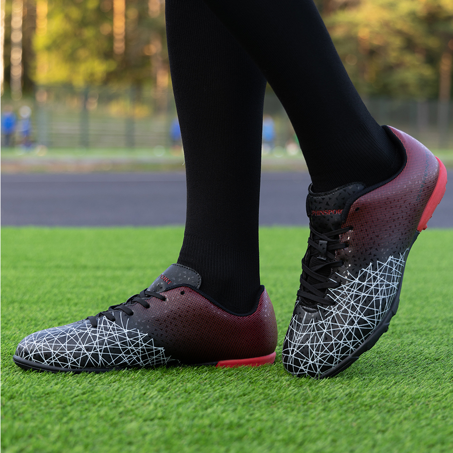 Бутсы футбольные KR-061 черно-красные