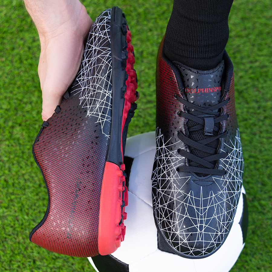 Бутсы футбольные KR-061 черно-красные