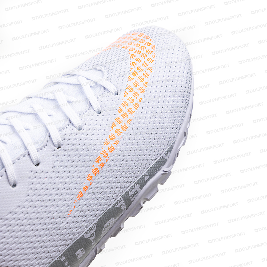 Бутсы футбольные KR-140/2 белый