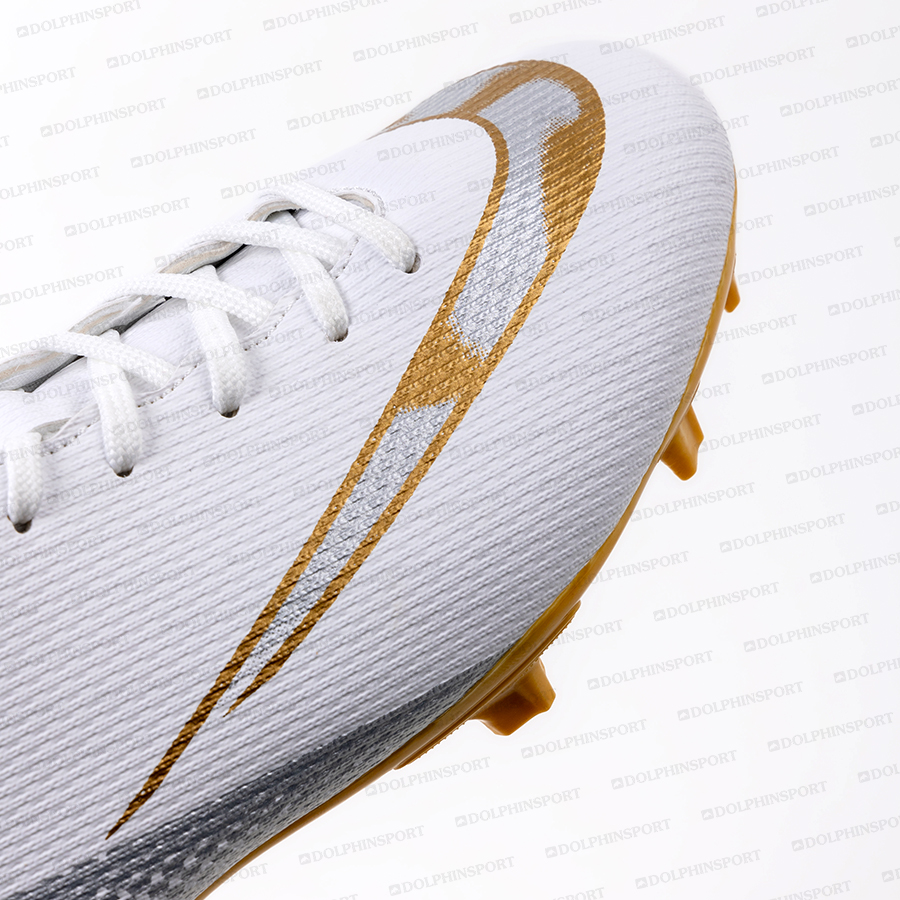 Бутсы футбольные KR-132/2 белые