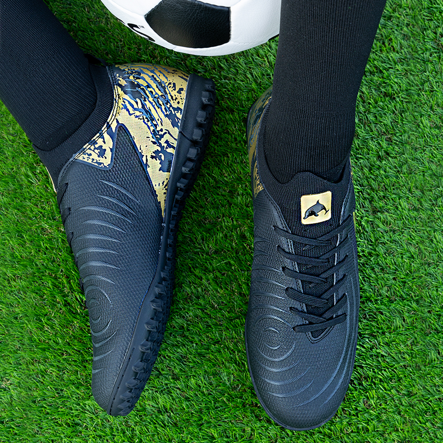 Бутсы футбольные KR-201 черно-золотистые