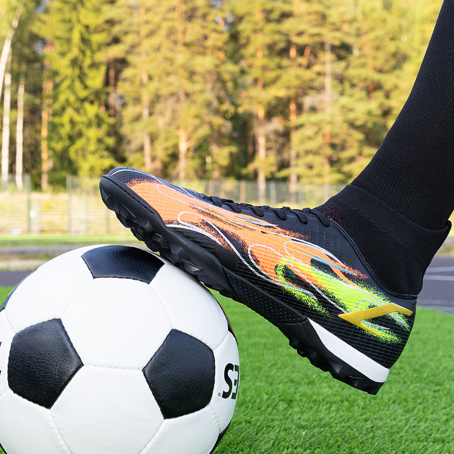 Бутсы футбольные KR-141 черные