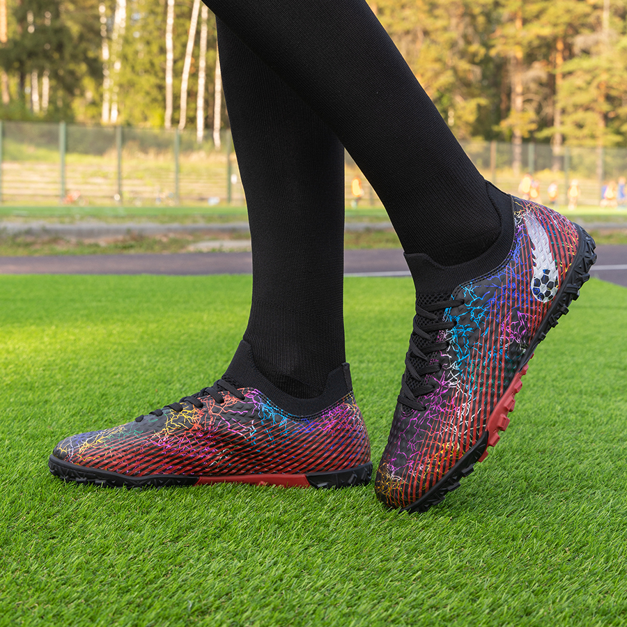 Бутсы футбольные KR-134 черно-красные