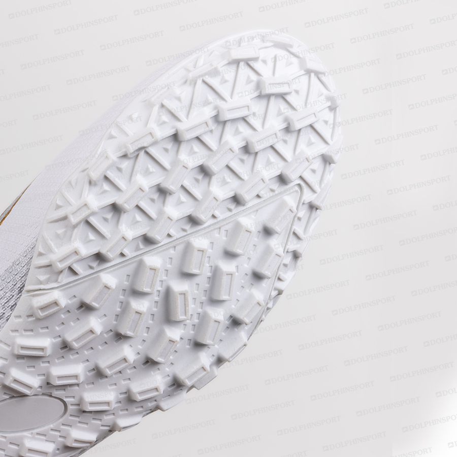 Бутсы футбольные KR-132 белые