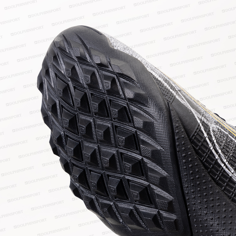 Бутсы футбольные KR-141 черные